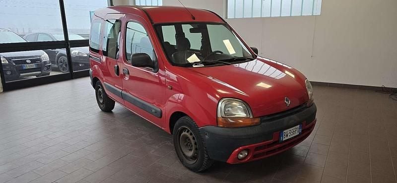 Usata Renault Kangoo Privilege 65 CV (47 kW) 2003 Monovolume