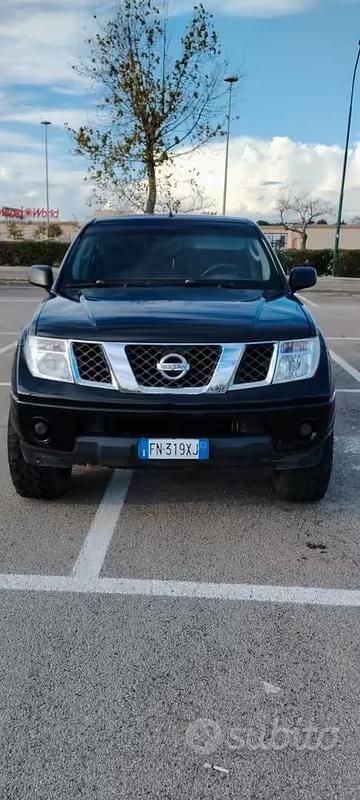 Usata Nissan Navara 174 CV (127 kW) 2006 Nero Pick-up