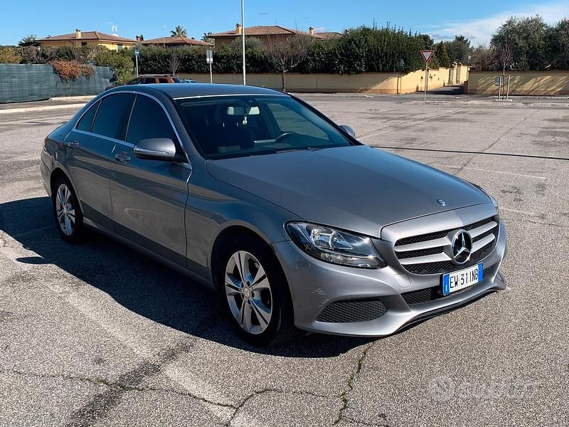 Usata Mercedes C220 170 CV (125 kW) 2014 Grigio Berlina
