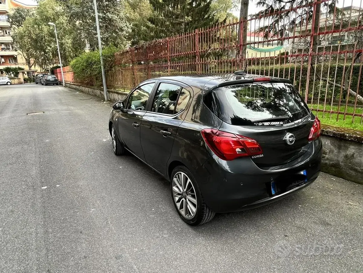 Usata Opel Corsa 75 CV (55 kW) 2018 Grigio Utilitaria