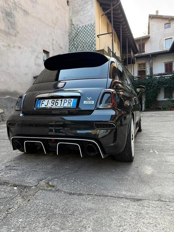 Usata Abarth 595 Pista 290 CV (213 kW) 2018 Nero Berlina