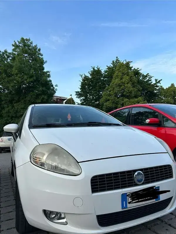 Usata Fiat Punto Dynamic 80 CV (58 kW) 2006 Utilitaria