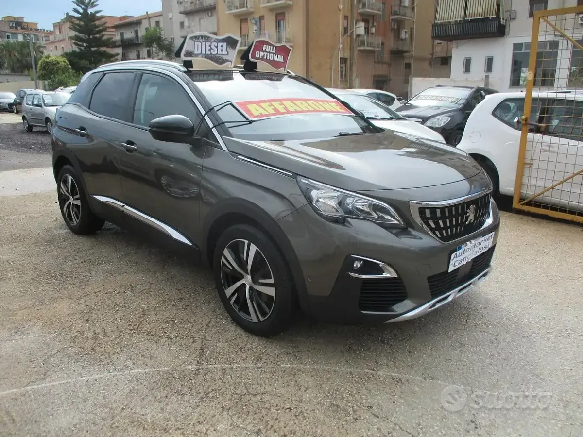 Usata Peugeot 3008 S 120 CV (88 kW) 2018 Grigio SUV