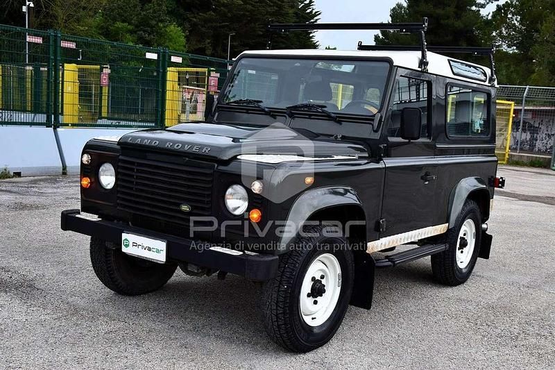 Usata Land Rover Defender S 122 CV (89 kW) 2008 Verde Station wagon