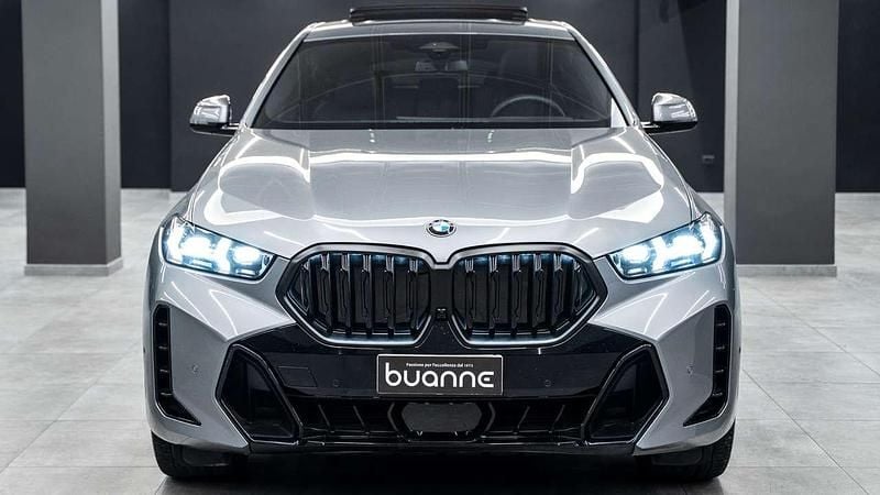 Usata BMW X6 M Sport 286 CV (210 kW) 2024 Grigio scuro metall perlato SUV