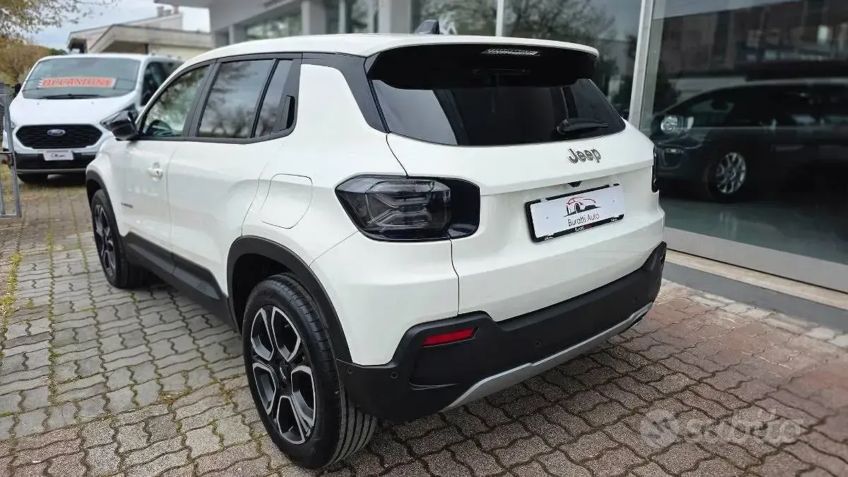 Nuova Jeep Avenger Summit 100 CV (73 kW) 2025 Bianco SUV