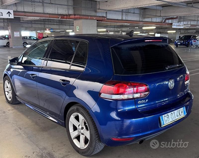 Usata VW Golf VI Comfortline 105 CV (77 kW) 2011 Blu Utilitaria