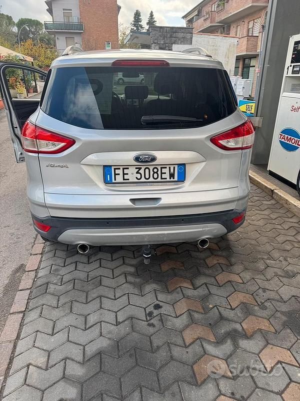Usata Ford Kuga Titanium 120 CV (88 kW) 2016 Grigio SUV