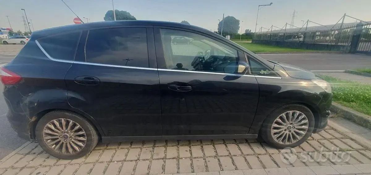 Usata Ford C-MAX Titanium 115 CV (84 kW) 2011 Nero Monovolume