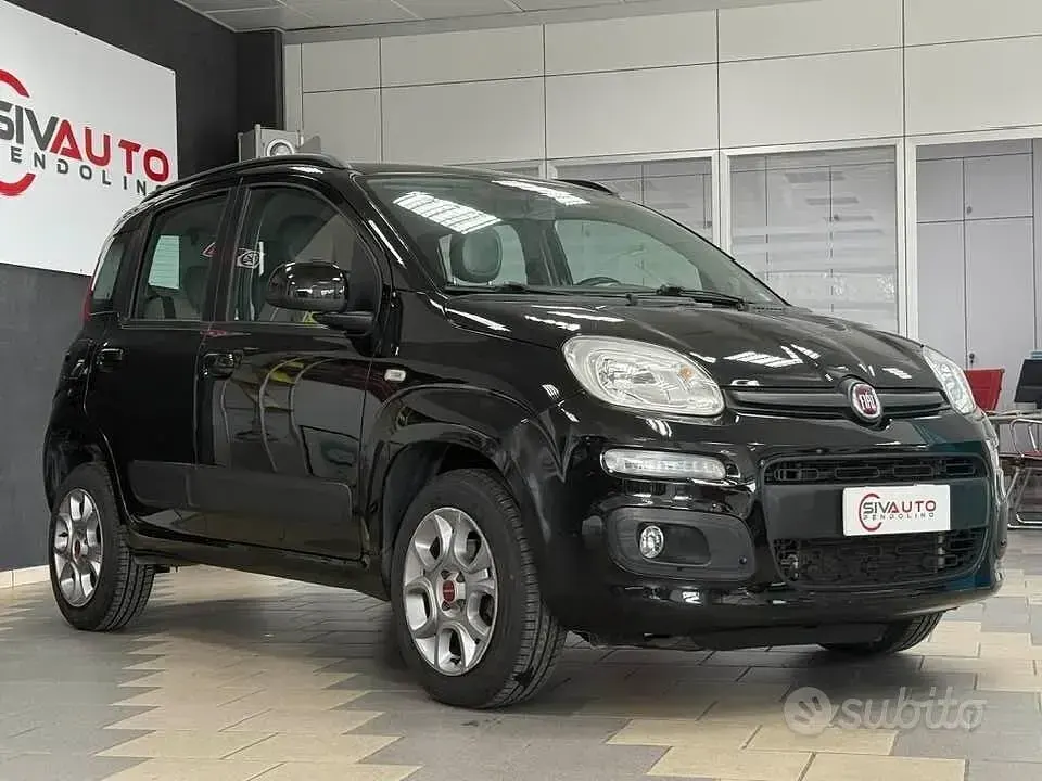 Usata Fiat Panda Lounge 85 CV (62 kW) 2015 Nero Utilitaria