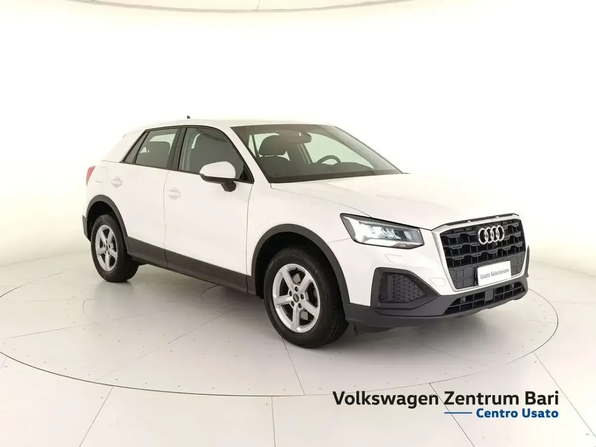 Usata Audi Q2 Business 150 CV (110 kW) 2022 Bianco SUV