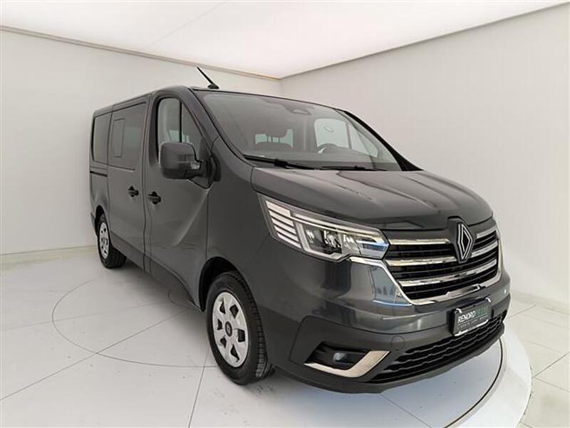 Usata Renault Trafic Equilibre 150 CV (110 kW) 2025 Grigio scuro Monovolume