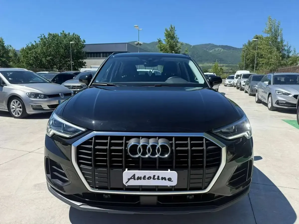Usata Audi Q3 Comfort 150 CV (110 kW) 2023 Nero SUV