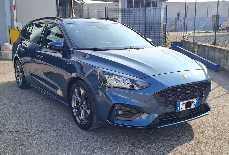Usata Ford Focus ST-Line 120 CV (88 kW) 2021 Blu/azzurro Station wagon