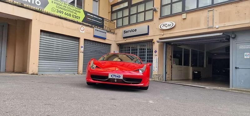 Usata Ferrari 458 570 CV (419 kW) 2011 Rosso Coupé