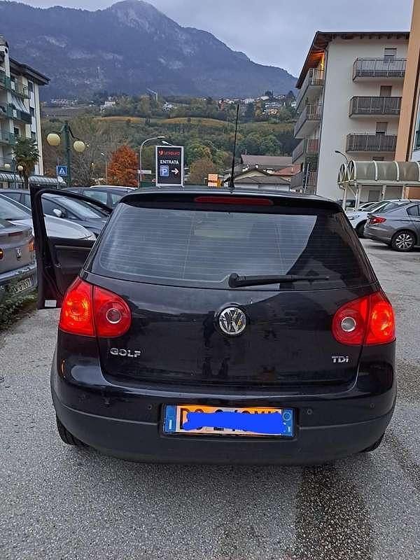 Usata VW Golf V Comfortline 105 CV (77 kW) 2007 Berlina