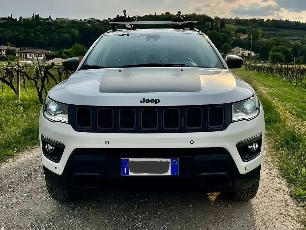 Usata Jeep Compass Trailhawk 170 CV (125 kW) 2018 Bianco SUV