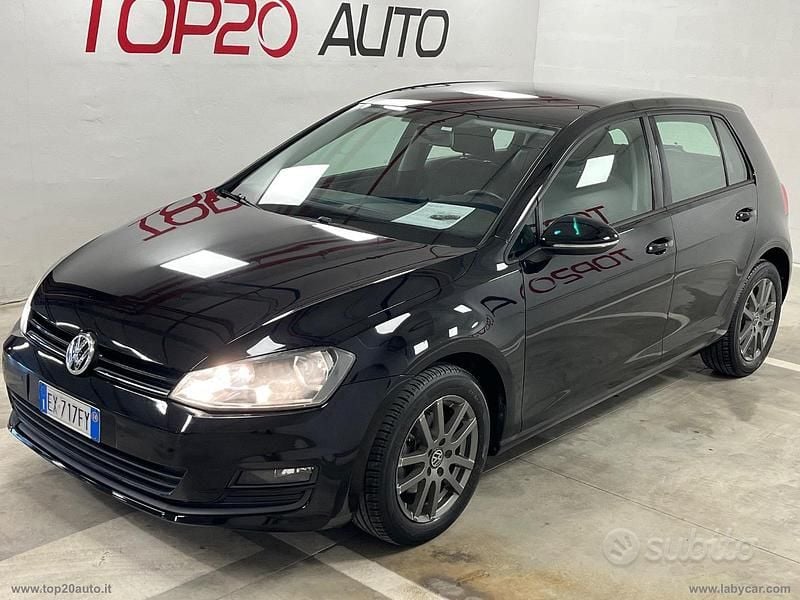 Other Usata 2014 VW Golf Sound Berlina | 9900 € (Buon prezzo) - Immagine 1/4