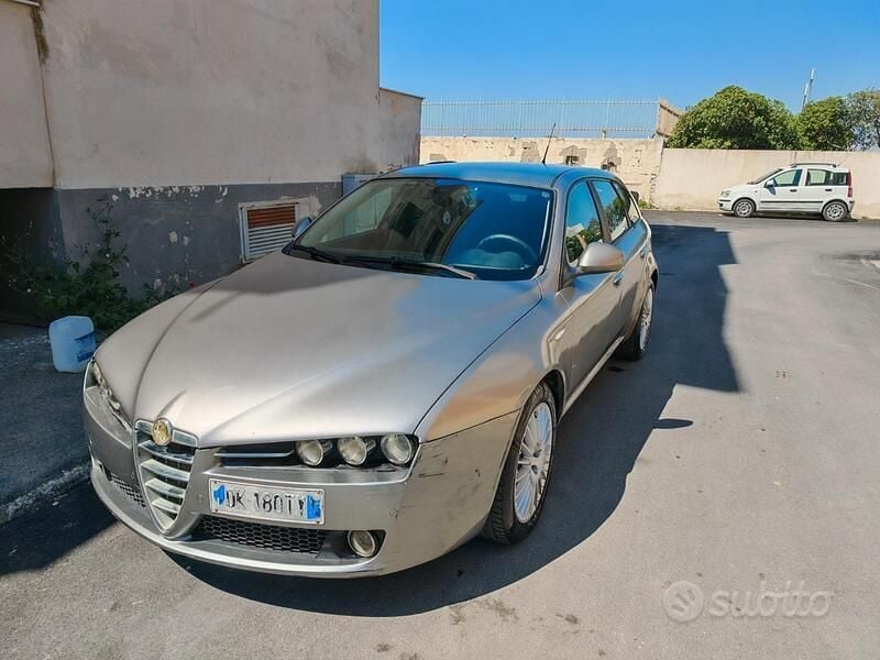 Usata Alfa Romeo 159 150 CV (110 kW) 2007 Argento Station wagon