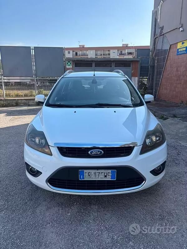 Usata Ford Focus 90 CV (66 kW) 2008 Bianco Berlina