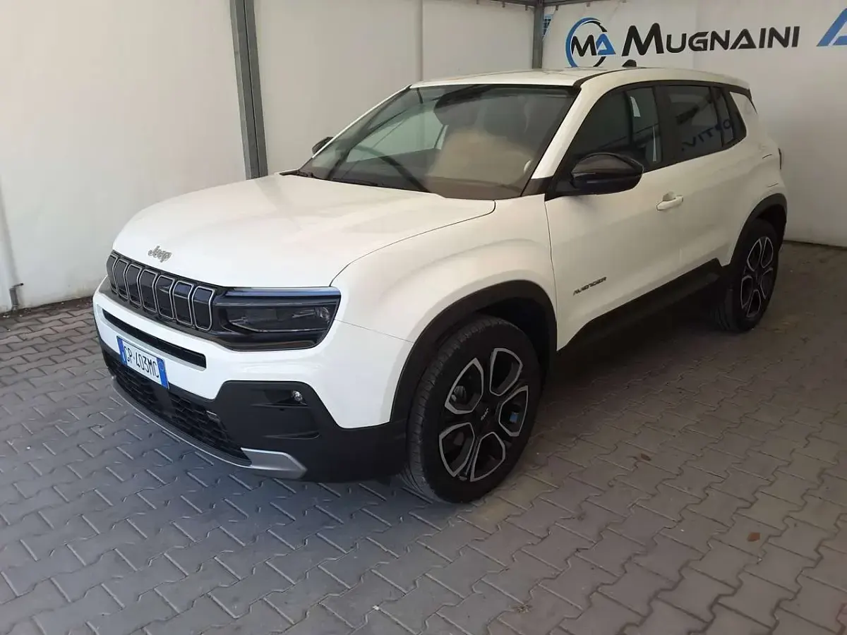 Usata Jeep Avenger Altitude 101 CV (74 kW) 2023 Bianco SUV