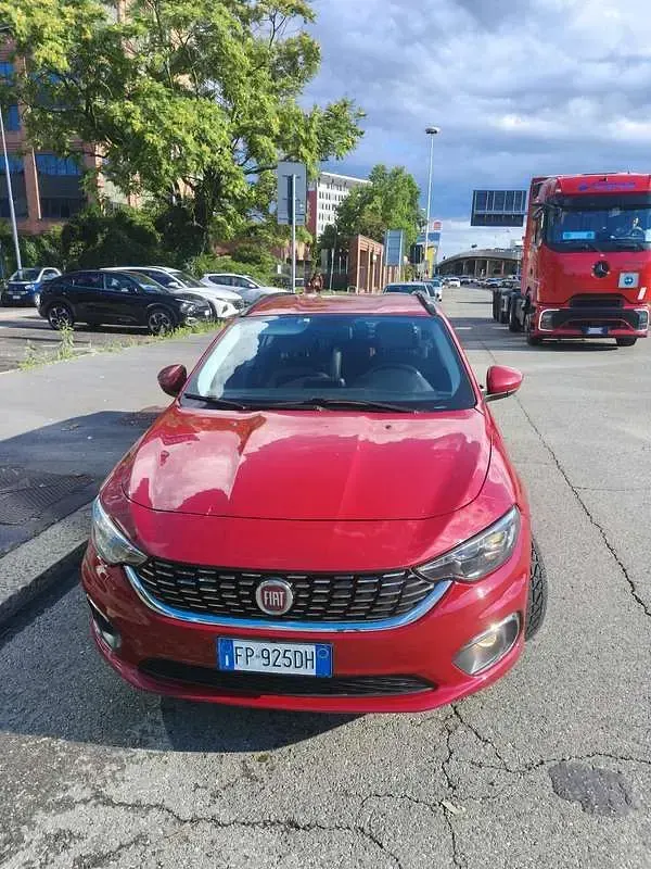 Usata Fiat Tipo Lounge 120 CV (88 kW) 2018 Station wagon