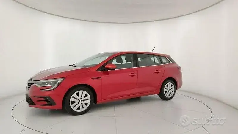 Usata Renault Mégane GrandTour Equilibre 116 CV (85 kW) 2023 Rosso Station wagon