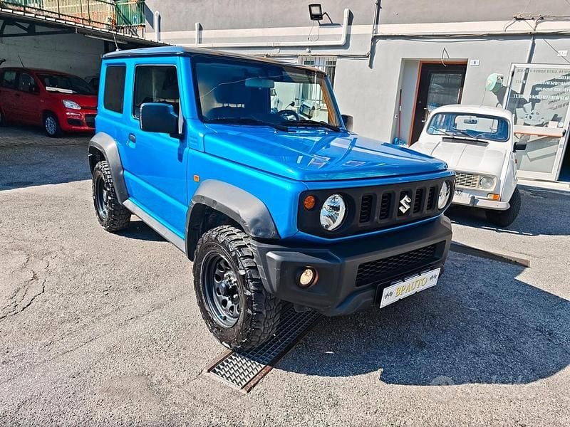 Usata Suzuki Jimny 102 CV (75 kW) 2023 Blu SUV