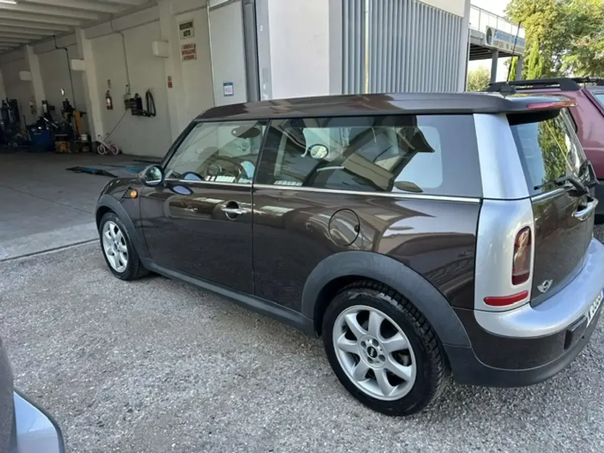 Usata Mini Cooper D Clubman 109 CV (80 kW) 2009 Marrone Station wagon