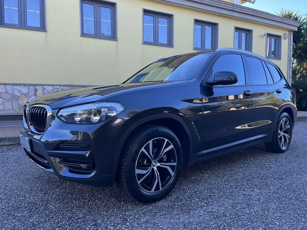 Begagnad BMW X3 Advantage 150 HK (110 kW) 2021 Grå SUV