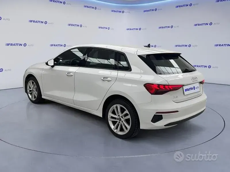 Usata Audi A3 Ambiente 150 CV (110 kW) 2023 Bianco Berlina