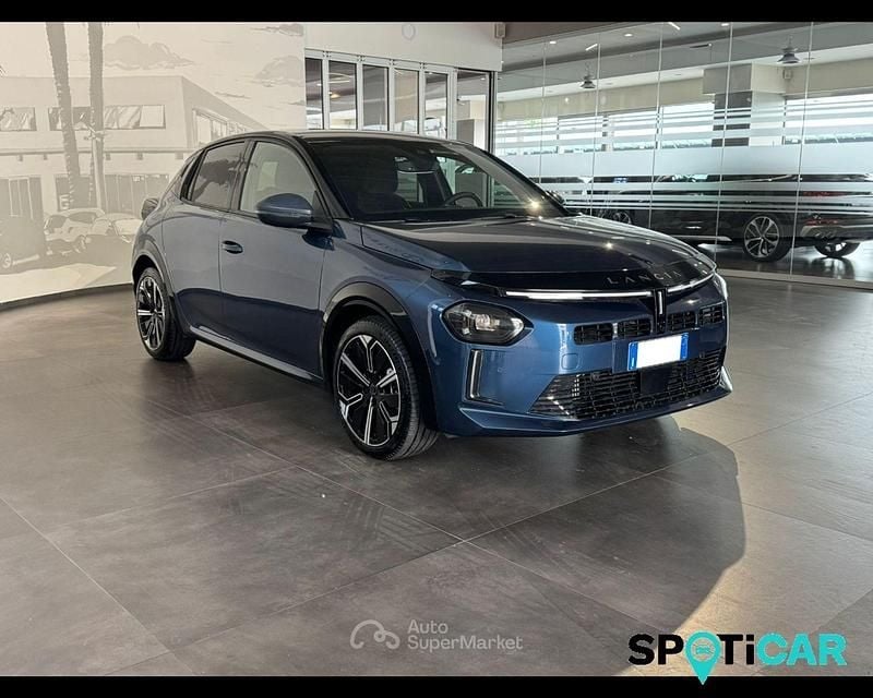 Usata Lancia Ypsilon 99 CV (72 kW) 2025 Blu Utilitaria