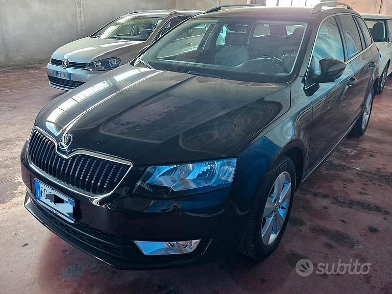 Usata Skoda Octavia Ambition 110 CV (80 kW) 2016 Nero Utilitaria