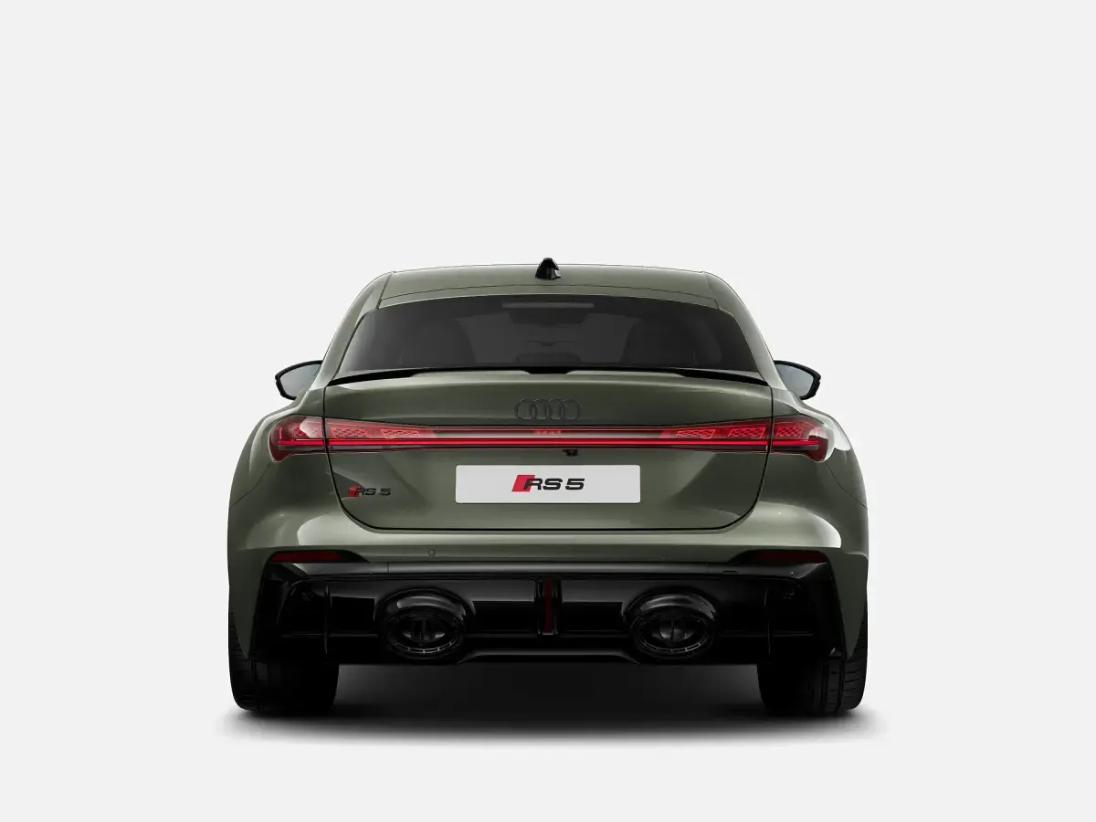 Nuova Audi RS5 Performance 510 CV (375 kW) 2026 Verde bedford metallizzato Berlina