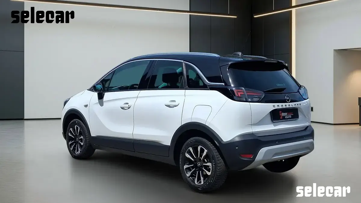 Usata Opel Crossland Elegance 130 CV (95 kW) 2022 Bianco SUV