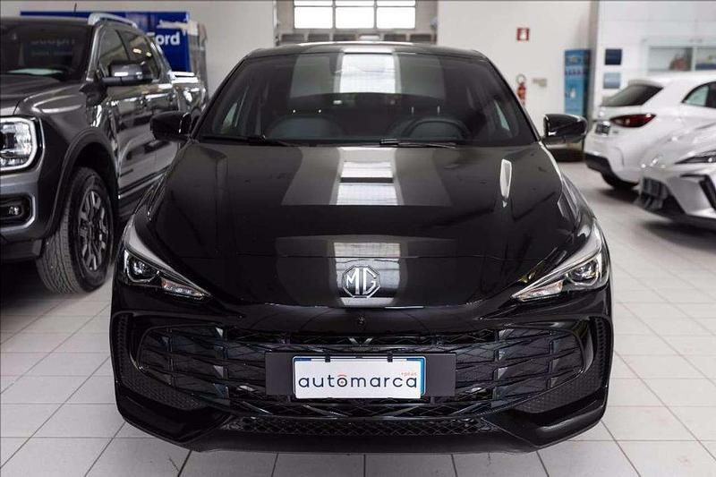 Usata MG MG3 Luxury 194 CV (142 kW) 2025 Nero Utilitaria
