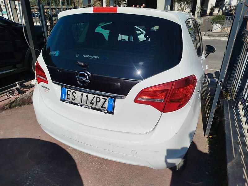 Usata Opel Meriva 119 CV (87 kW) 2013 Bianco Monovolume