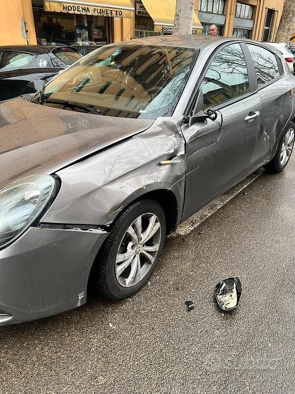 Usata Alfa Romeo Giulietta 2015 Grigio Utilitaria