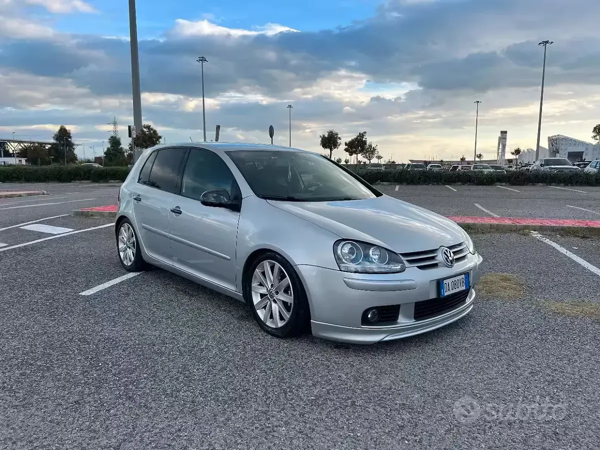 Usata VW Golf IV 105 CV (77 kW) 2006 Grigio Berlina