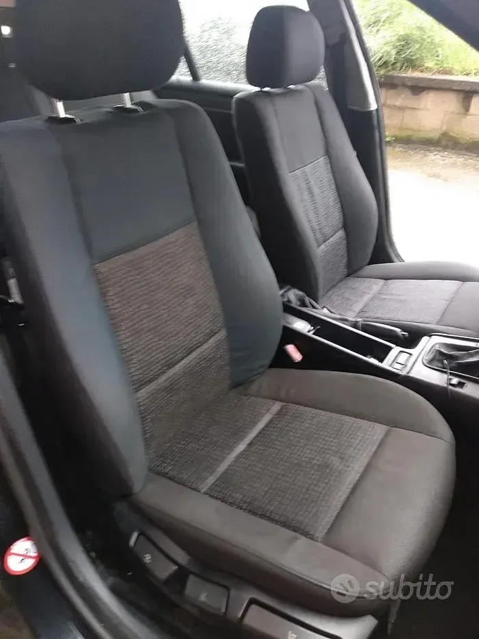 Usata BMW 320 150 CV (110 kW) 2004 Nero Station wagon