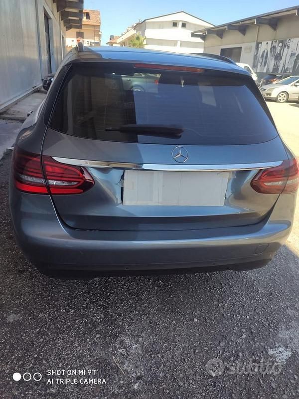Begagnad Mercedes C180 122 HK (89 kW) 2019 Grå Kombi