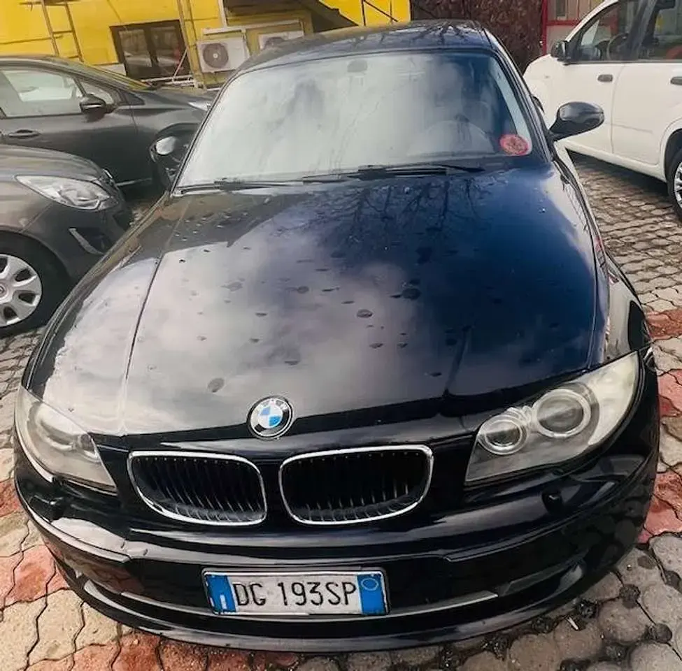 Usata BMW 118 143 CV (105 kW) 2007 Nero Utilitaria
