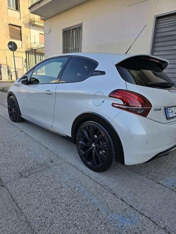 Usata Peugeot 208 GTi 208 CV (152 kW) 2017 Utilitaria
