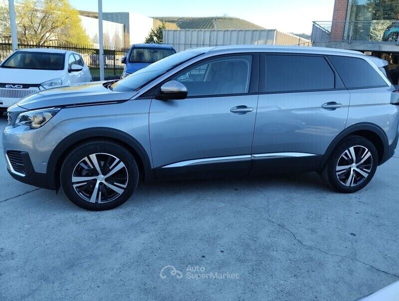 Usata Peugeot 5008 Allure 131 CV (96 kW) 2019 Grigio Monovolume
