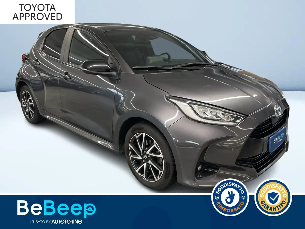 Usata Toyota Yaris Lounge 92 CV (67 kW) 2022 Grigio scuro metallizzato Utilitaria