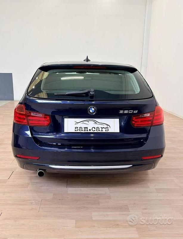 Usata BMW 320 Efficient Dynamics 184 CV (135 kW) 2013 Blu Station wagon