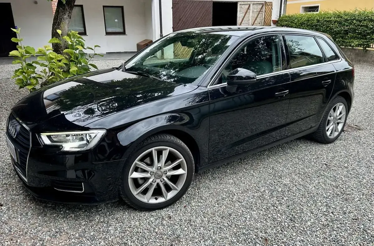 Usata Audi A3 Business 110 CV (80 kW) 2016 Berlina