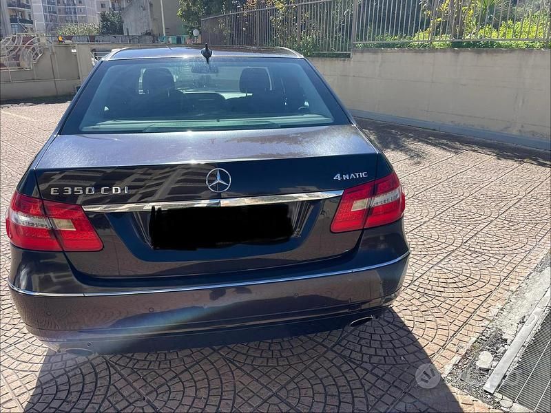 Usata Mercedes E350 Avantgarde 272 CV (200 kW) 2010 Berlina