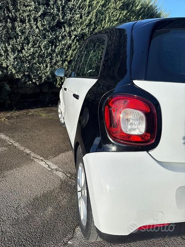 Usata Smart ForFour 2017 Bianco Utilitaria