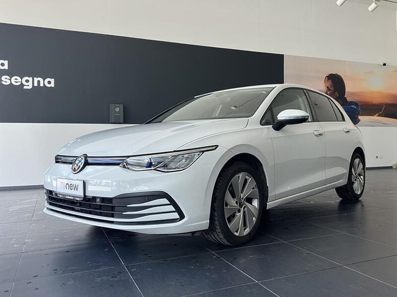 Bianco Usata 2021 VW Golf VIII Life Tre volumi | 18.500 € (Buon prezzo) - Immagine 1/4